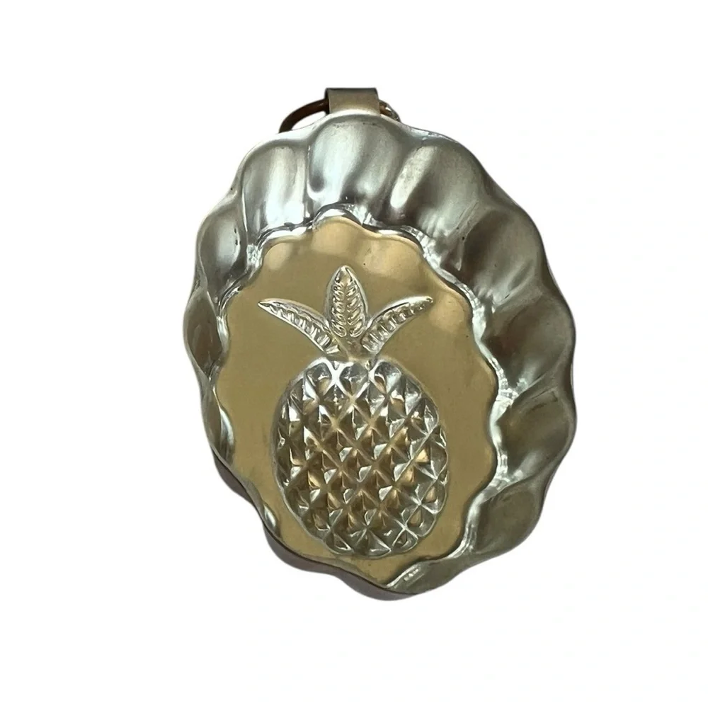 Williams Sonoma Copper Mini Pineapple Mold Ornament Wall Hanging